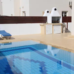 maricosta-villas-protaras.protaras-cy-hotels.com/